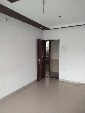 2 BHK Flats & Apartments for Sale in Vasant Nagari, Mumbai (725 Sq.ft.)