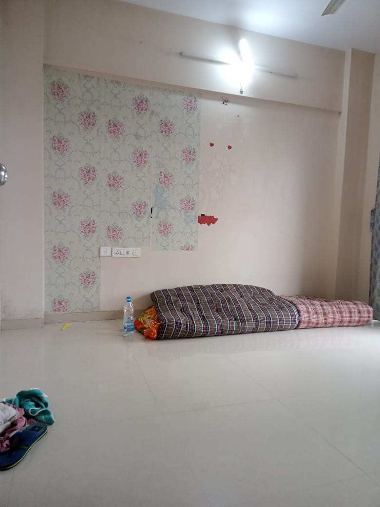 1 BHK Flats & Apartments for Sale in Evershine Nagar, Mumbai (525 Sq.ft.)