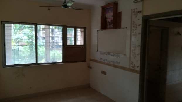 2 BHK Flats & Apartments for Sale in Evershine Nagar, Mumbai (850 Sq.ft.)