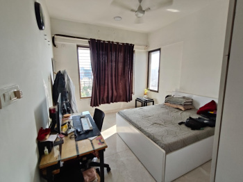 3 BHK Flat For Sale In Malad East