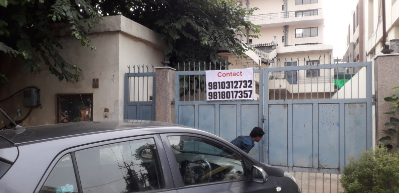 1013 Sq. Yards Industrial Land / Plot for Sale in Sector 14, Gurgaon