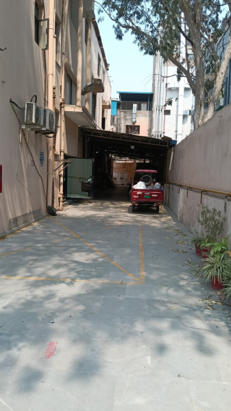 Factory / Industrial Building for Sale in Udyog Vihar, Gurgaon (25000 Sq.ft.)
