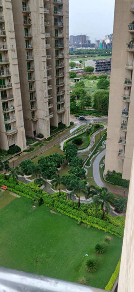 3 BHK Flats & Apartments for Sale in Techzone 4, Greater Noida (1930 Sq.ft.)