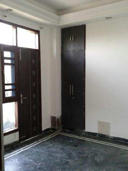 2 BHK Flats & Apartments for Sale in Kaushambi, Ghaziabad (1215 Sq.ft.)