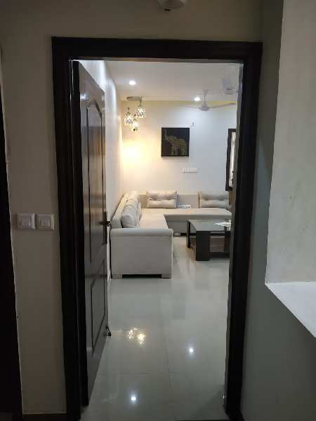 1 BHK Flats & Apartments for Sale in Alwar Bypass Road, Bhiwadi (500 Sq.ft.)