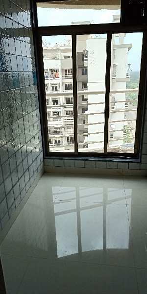 1 BHK Flats & Apartments for Sale in Taloja Phase 2, Mumbai (710 Sq.ft.)