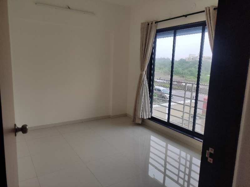 1 BHK Flats & Apartments for Sale in Taloja, Navi Mumbai (711 Sq.ft.)