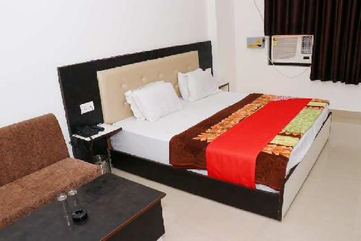1150 Sq.ft. Hotel & Restaurant for Rent in Bhupatwala, Haridwar