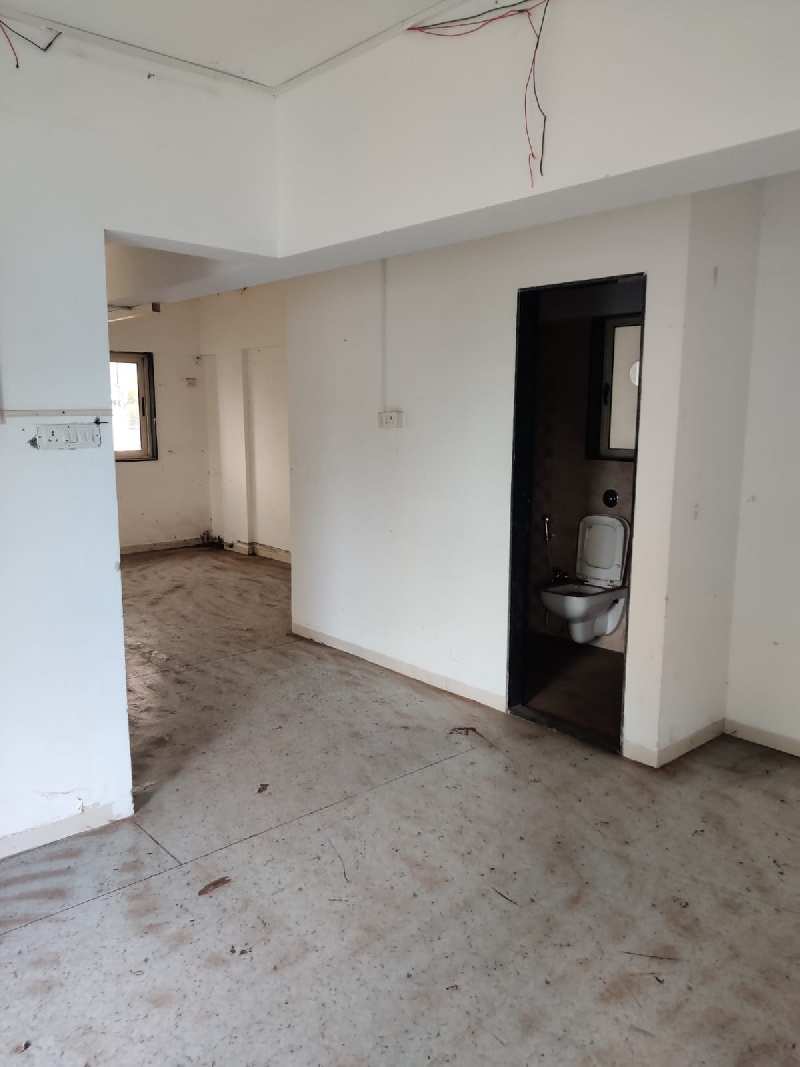 1000 Sq.ft. Office Space for Rent in Khar West, Mumbai