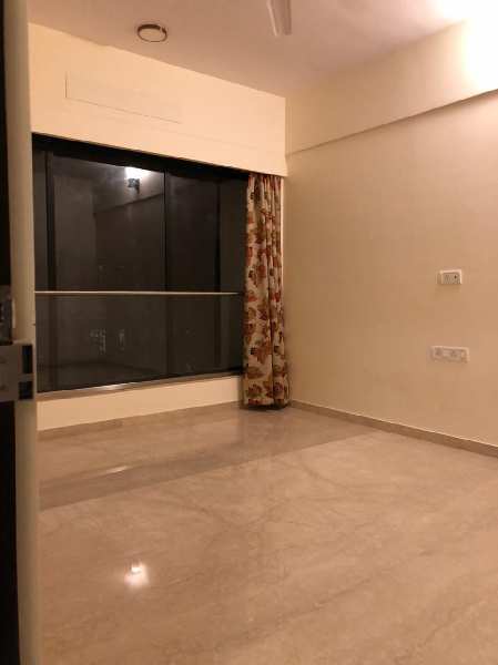 3 BHK Flats & Apartments for Rent in Bandra West, Mumbai (1150 Sq.ft.)