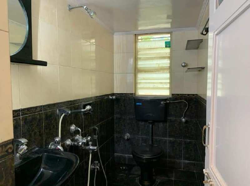3 BHK Flats & Apartments for Rent in Bandra West, Mumbai (1700 Sq.ft.)