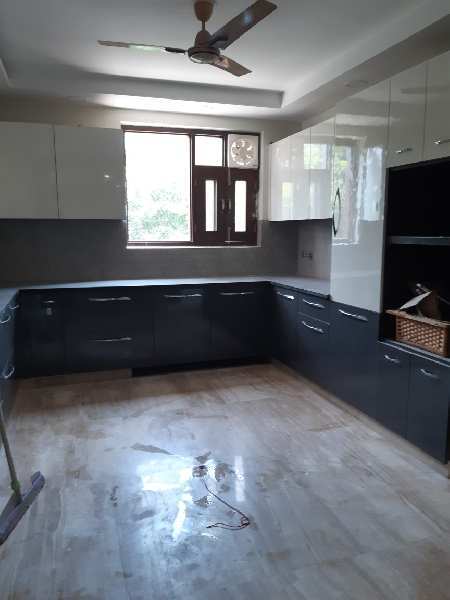 4 BHK Builder Floor for Sale in Palam Vihar, Gurgaon (520 Sq. Yards)