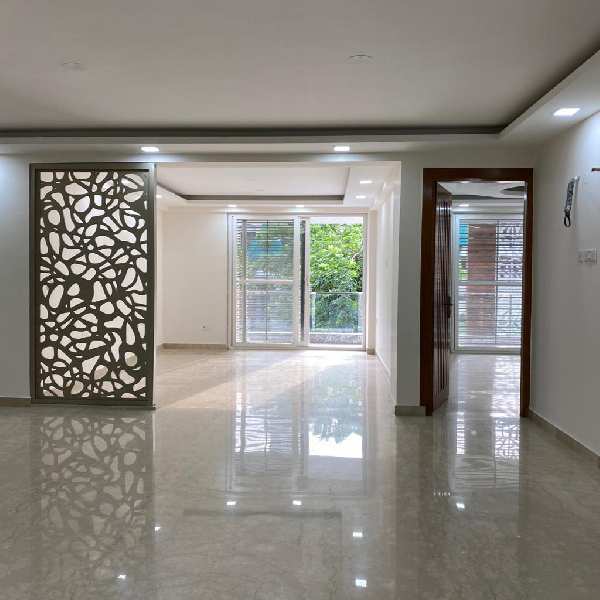 4 BHK Builder Floor for Sale in Block J, Gurgaon (520 Sq. Yards)