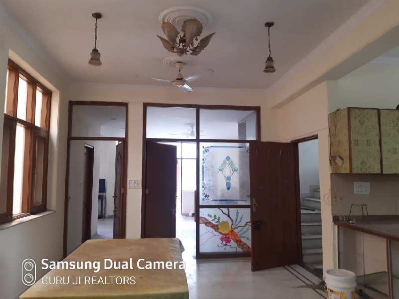 4 BHK Builder Floor for Rent in Sector 23, Gurgaon (3000 Sq.ft.)