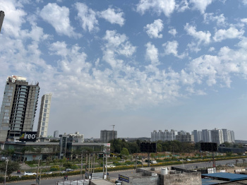 3 BHK Flats & Apartments for Sale in Sector 61, Gurgaon (1300 Sq.ft.)