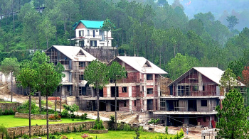 Ultra-Luxury Estate Villas in Kasauli | 4 & 5 BHK with Private Pool, Lawn & Clubhouse – Only 36 in 75 Bighas