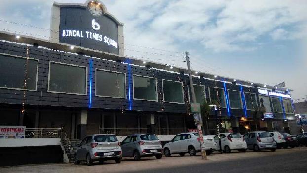 Ready to move Commercial shops in kishanpura, zirakpur