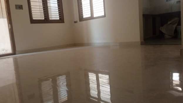 3 BHK Flats & Apartments for Rent in OMBR Layout, Bangalore (1600 Sq.ft.)