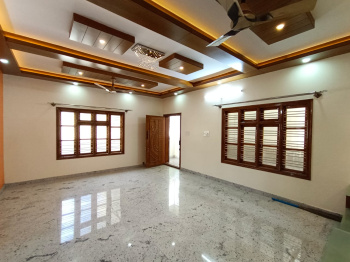 3 BHK Individual Houses / Villas for Rent in HRBR Layout, Bangalore (3000 Sq.ft.)