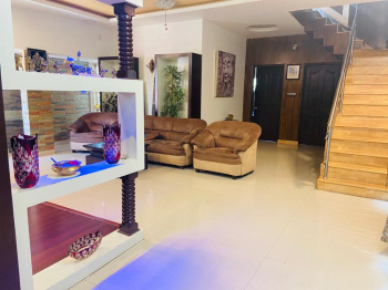 4 BHK Flats & Apartments for Rent in Kalyan Nagar, Bangalore (2700 Sq.ft.)
