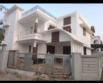 4 BHK Individual Houses for Sale in Ollur, Thrissur (2400 Sq.ft.)