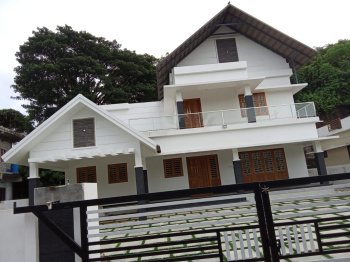 4 BHK Individual Houses for Sale in Vadakkencherry, Palakkad (2900 Sq.ft.)