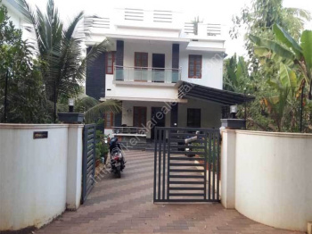 Individual Houses for Sale in Kuzhalmannam, Palakkad (10 Cent)