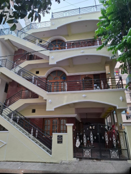Individual Houses for Sale in Vyalikaval, Bangalore (3000 Sq.ft.)