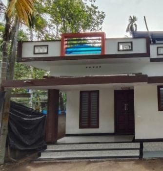 Individual Houses for Sale in Pirayiri, Palakkad (6 Cent)