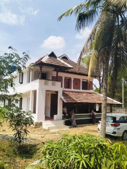 Individual Houses for Sale in Kuzhalmannam, Palakkad (3800 Sq.ft.)