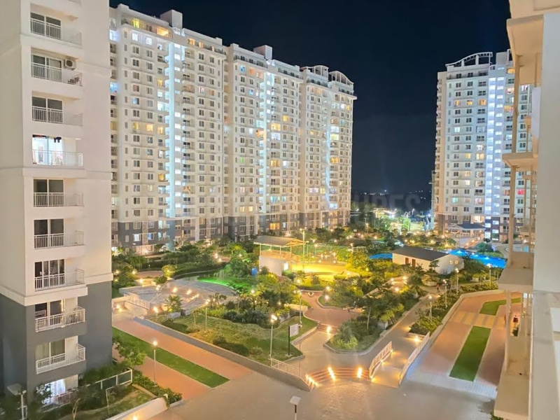 Flats & Apartments for Rent in Hennur Road, Bangalore (1300 Sq.ft.)