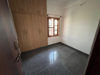Flats & Apartments for Rent in Kammanahalli, Bangalore (2000 Sq.ft.)