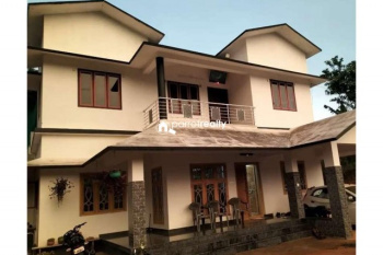 5 BHK Independent House for Sale in Ottapalam, Palakkad (24 Cent)