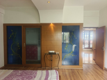 5bhk house plot area 1500 sft, built-up area 4000 sft,