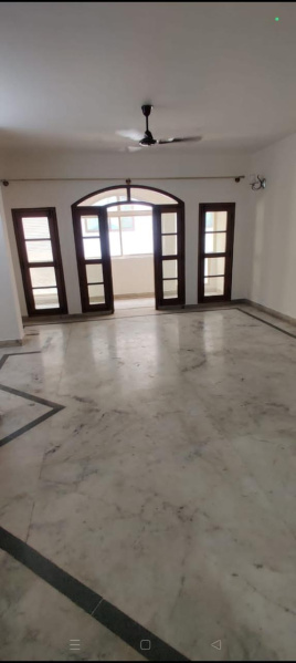 3 BHK Flats & Apartments for Rent in Vittal Mallya Road, Bangalore (2000 Sq.ft.)