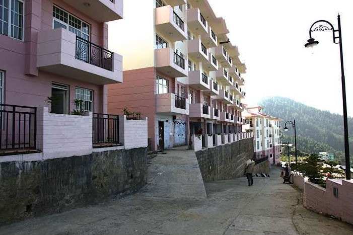2 BHK Flats & Apartments for Sale in Kamyana Bharari Road, Shimla (700 Sq.ft.)