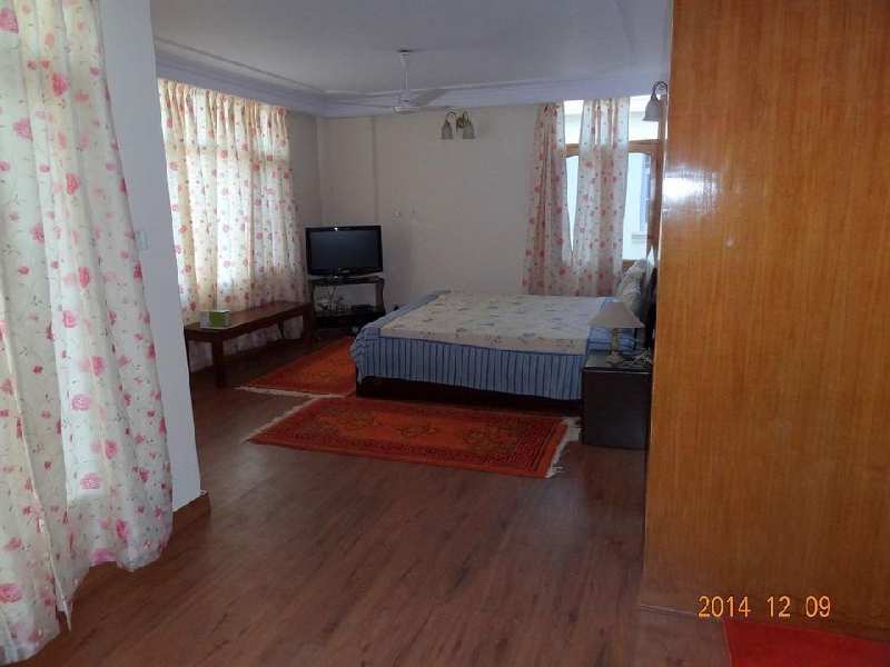 4 BHK Flats & Apartments for Sale in Kasumpti, Shimla (2700 Sq.ft.)