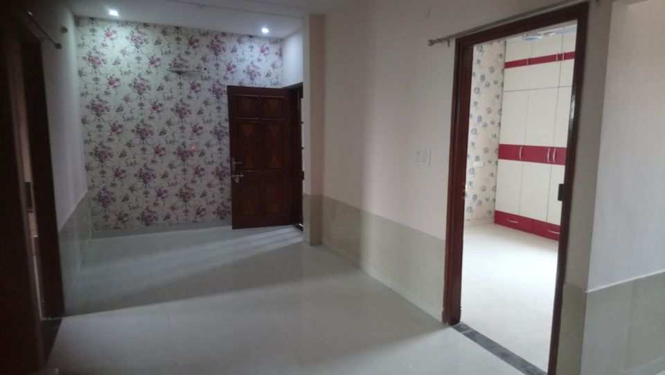 3 BHK Flats & Apartments for Sale in Zirakpur (1100 Sq.ft.)