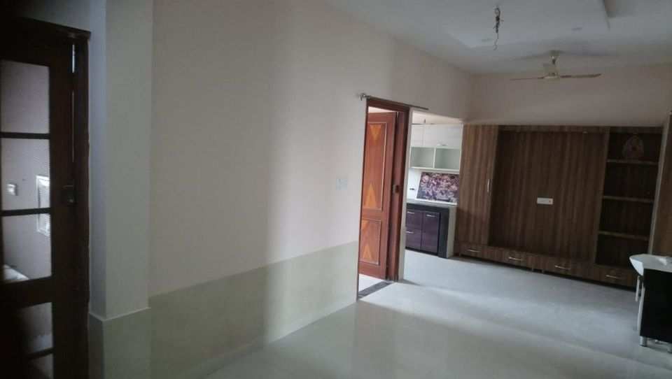 3 BHK Flats & Apartments for Sale in Zirakpur (1200 Sq.ft.)
