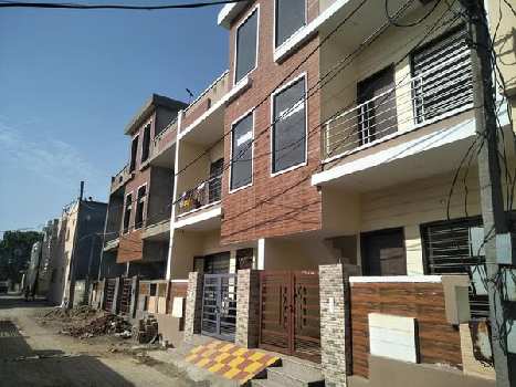 2 BHK Flats & Apartments for Sale in Dera Bassi (900 Sq.ft.)