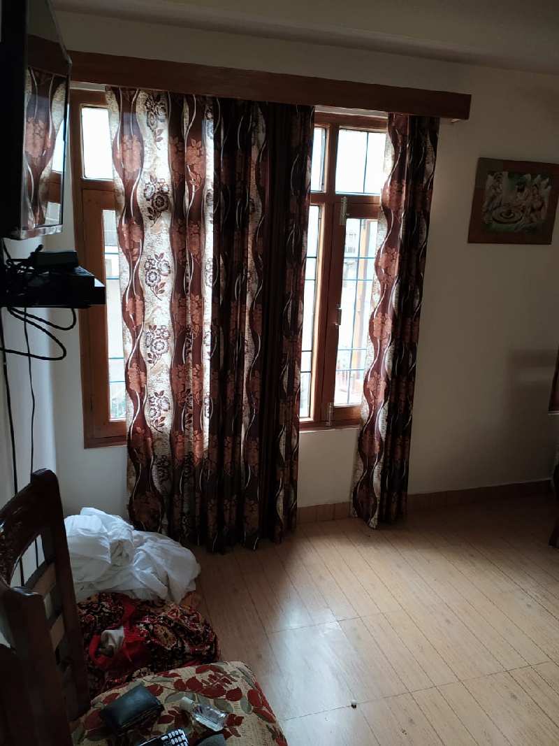 4 BHK Flats & Apartments for Sale in Vikasnagar, Shimla (1600 Sq.ft.)