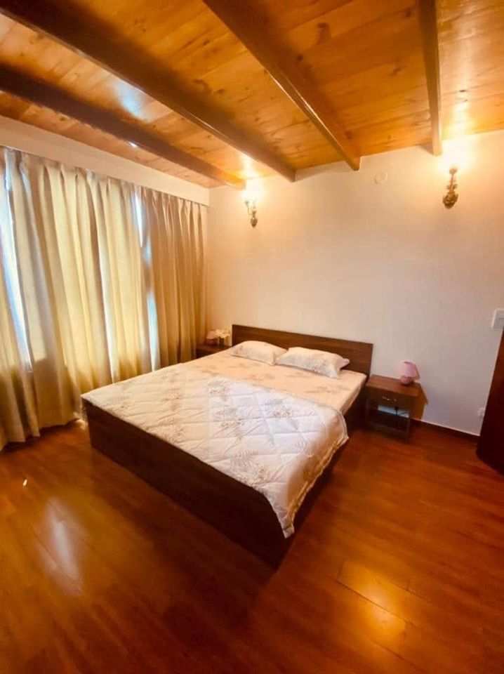 2 BHK Flats & Apartments for Sale in Naldehra, Shimla (900 Sq.ft.)