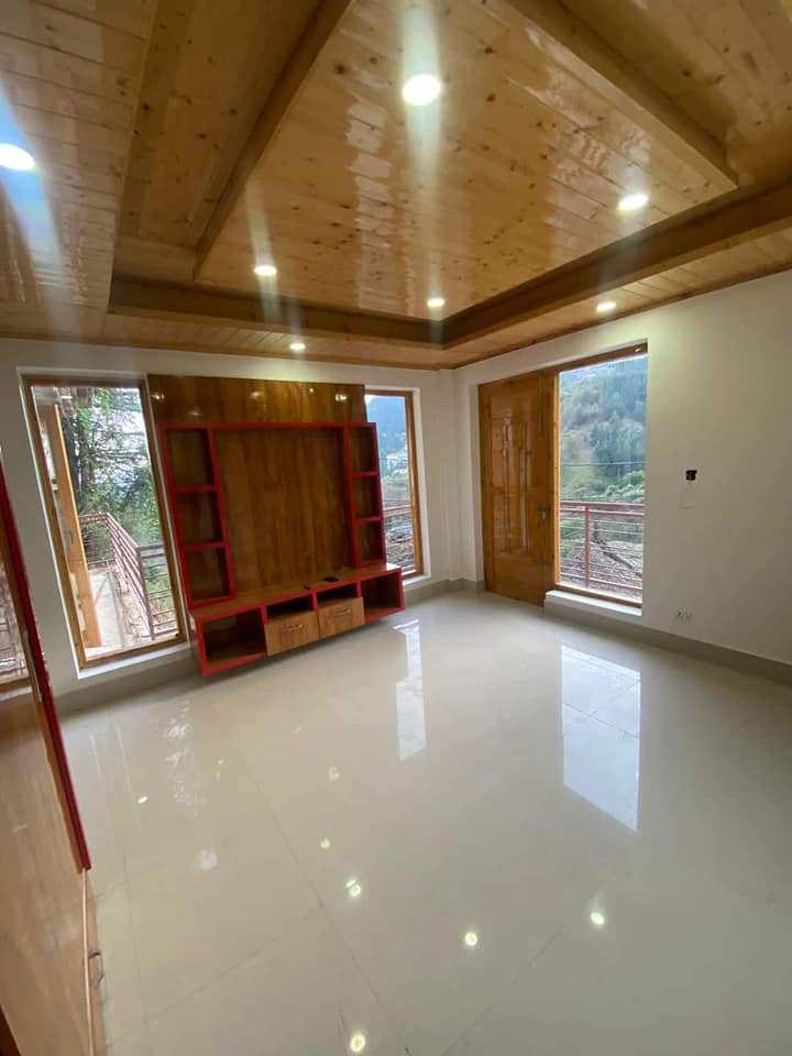 4 BHK Flats & Apartments for Sale in IAS Colony, Shimla (1600 Sq.ft.)