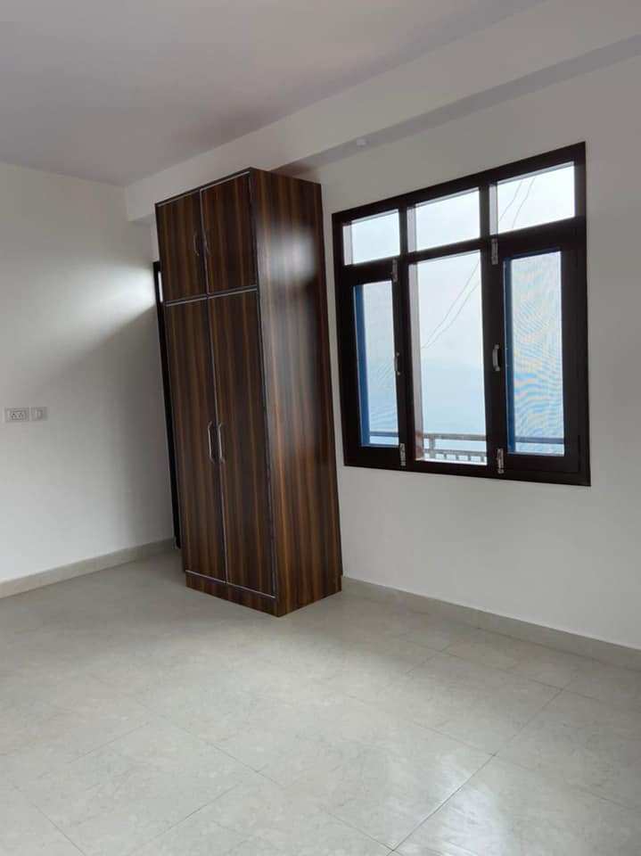 1 BHK Flats & Apartments for Sale in Jutogh, Shimla (700 Sq.ft.)