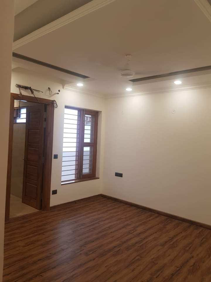 3 BHK Builder Floor for Sale in Block A, Inderpuri, Delhi (250 Sq. Yards)
