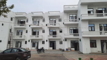 2 BHK Flats & Apartments for Sale in Sunrakh Road, Vrindavan (930 Sq.ft.)