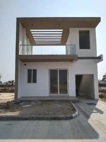 Suncity Anantam Vrindavan, Villa