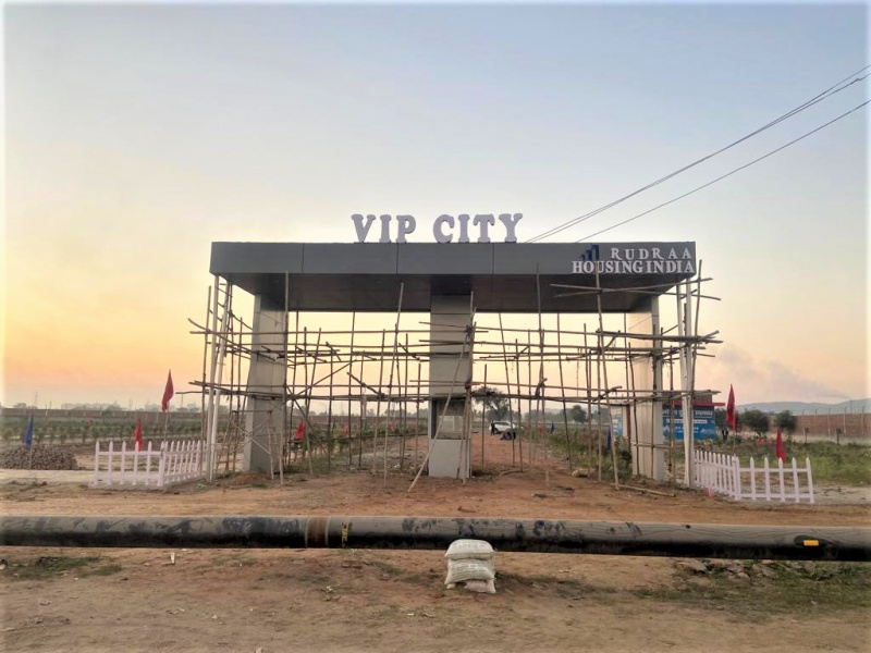 Plot for Sale in VIP City, NH-8