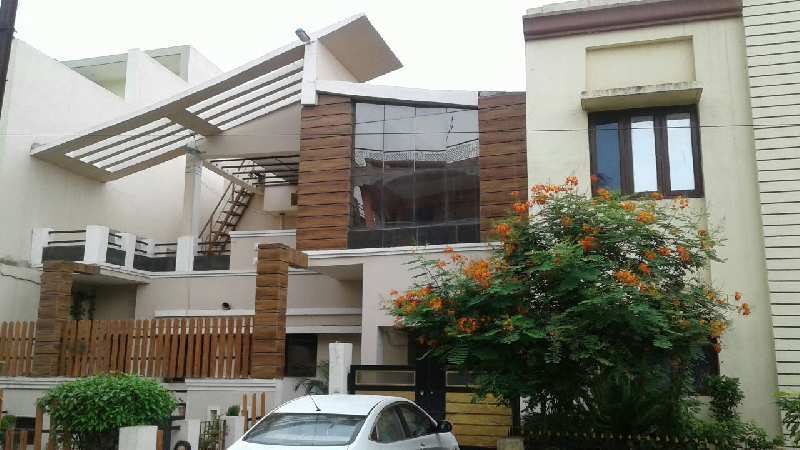 5 BHK Individual Houses / Villas for Sale in New Rajendra Nagar, Raipur (3800 Sq.ft.)