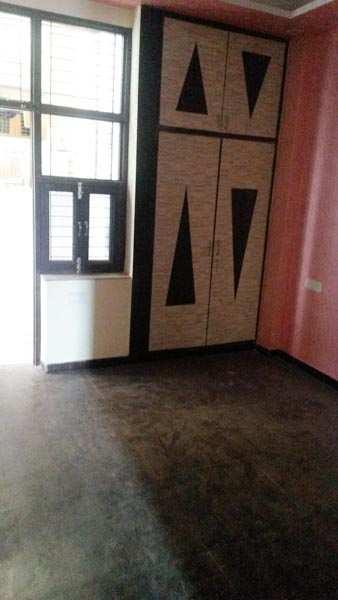 3 Bhk Semi Furnished Flat Just 100 Mtr Frm Sikar Road